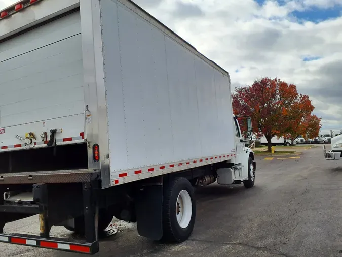 2018 FREIGHTLINER/MERCEDES M2 106