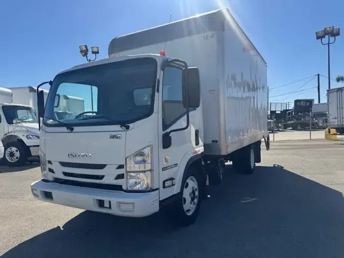 2022 Isuzu NPR-XD