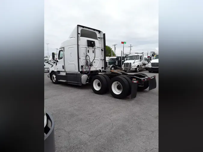 2019 FREIGHTLINER/MERCEDES CASCADIA