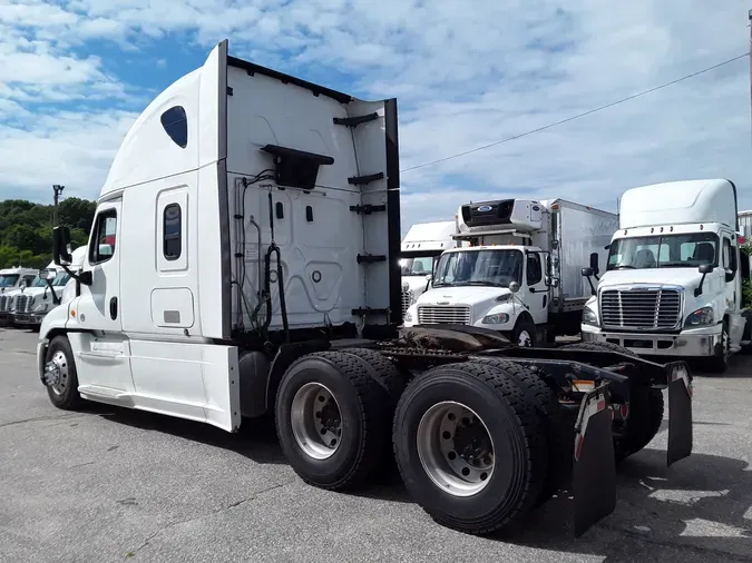 2019 FREIGHTLINER/MERCEDES CASCADIA 125