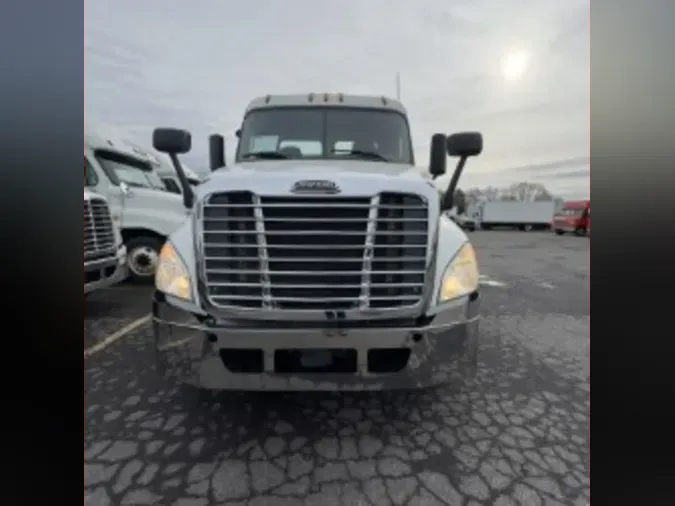 2018 FREIGHTLINER/MERCEDES CASCADIA 125