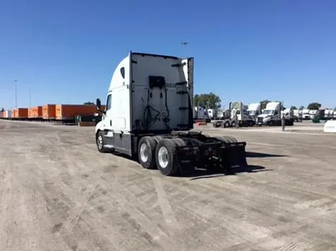 2020 Freightliner Cascadia