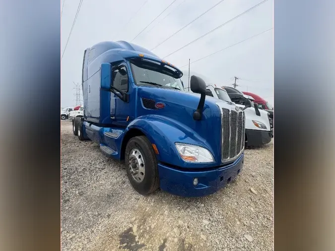 2022 PETERBILT 579