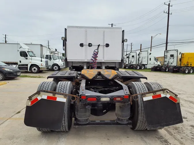 2018 VOLVO VNL64TRACTOR