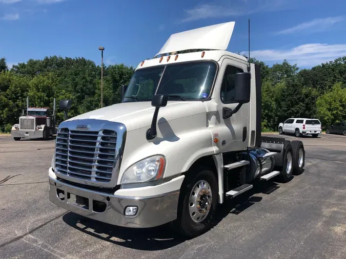 2020 Freightliner Cascadia