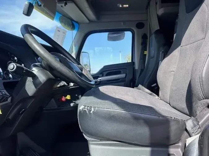 2022 Kenworth T680e8048e393fcbd889de209e3884782c9a