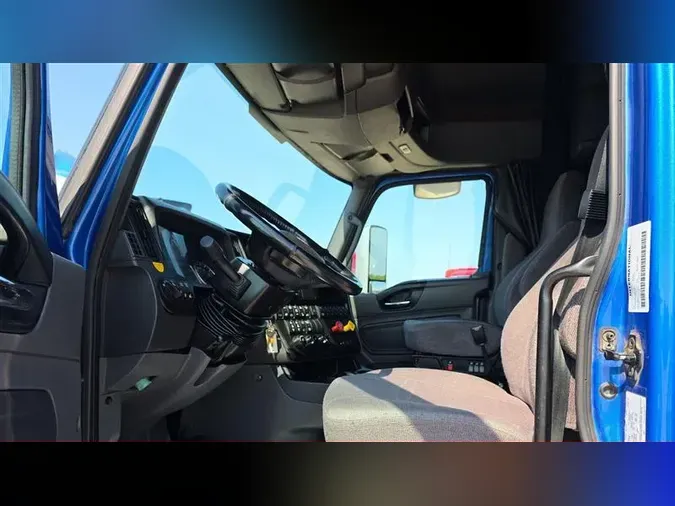2020 INTERNATIONAL LT625