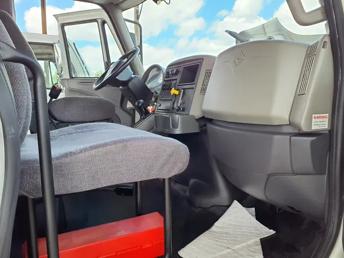 2018 NAVISTAR INTERNATIONAL 4300