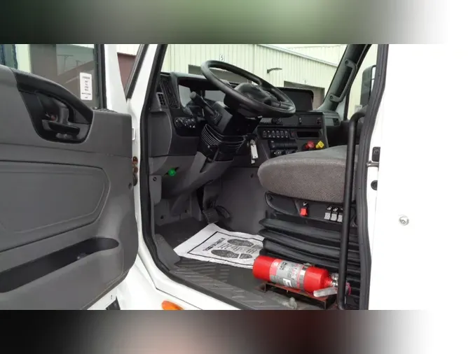 2020 International LT625e80b019755075cdedc51855b6e4a4ab3