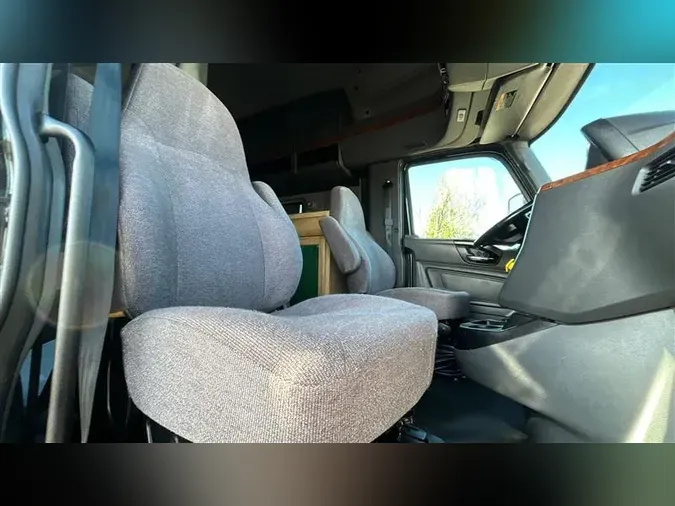 2021 INTERNATIONAL LT625e811b27f89c66c08a18213f608be13d0