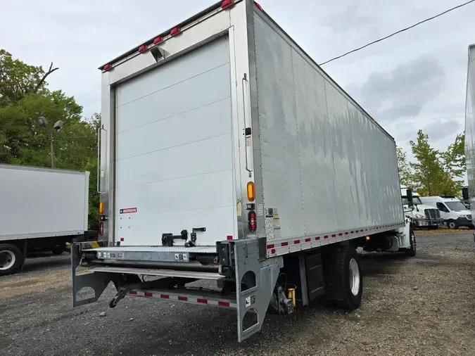 2018 FREIGHTLINER/MERCEDES M2 106