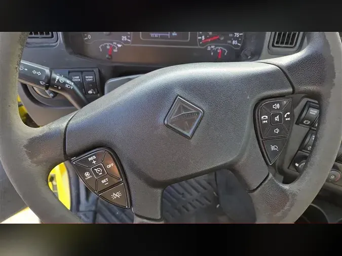 2018 INTERNATIONAL RH613