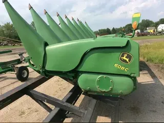 2009 John Deere 608C StalkMaster