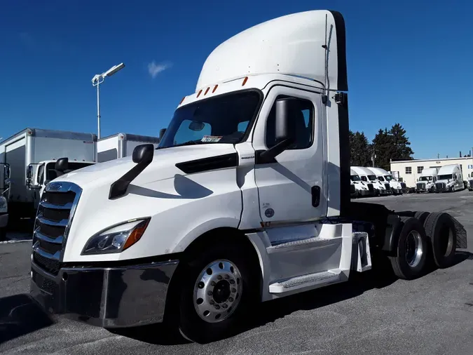 2020 FREIGHTLINER/MERCEDES NEW CASCADIA PX12664