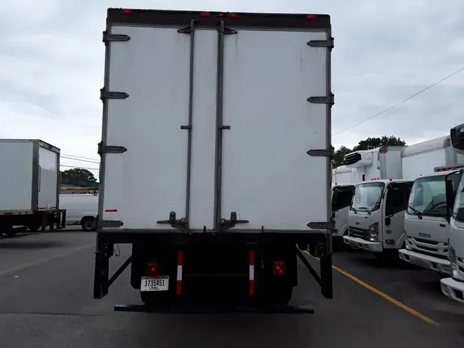 2015 FREIGHTLINER M2 112