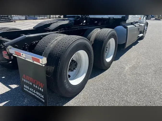 2022 INTERNATIONAL LT