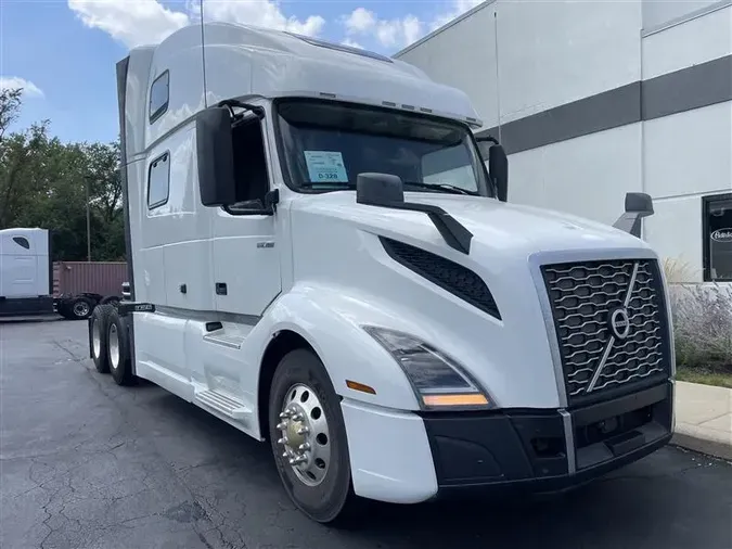 2019 VOLVO VNL860