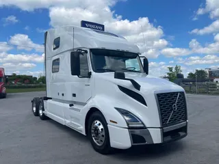 2023 VOLVO VNL64T860