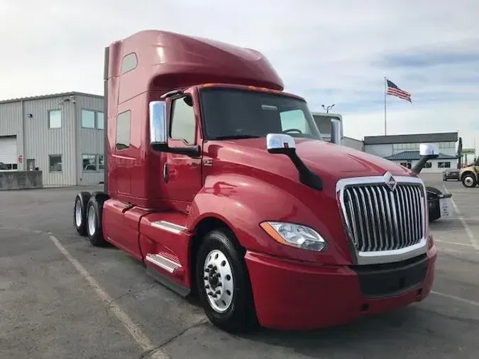 2020 International LT625