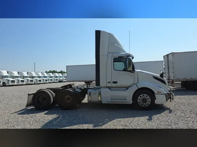 2018 Volvo VNL300
