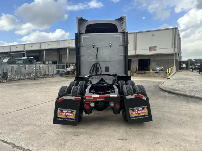 2017 Peterbilt 579