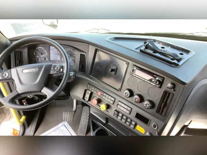 2024 Freightliner Cascadia