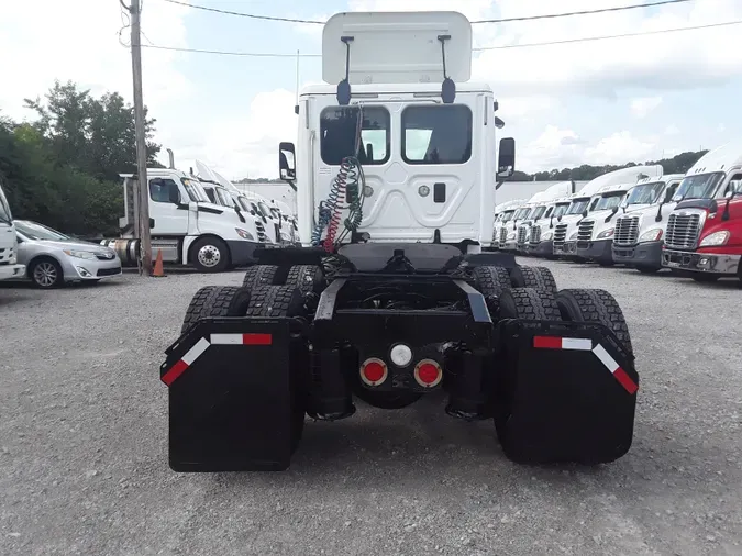 2014 FREIGHTLINER/MERCEDES CASCADIA 125