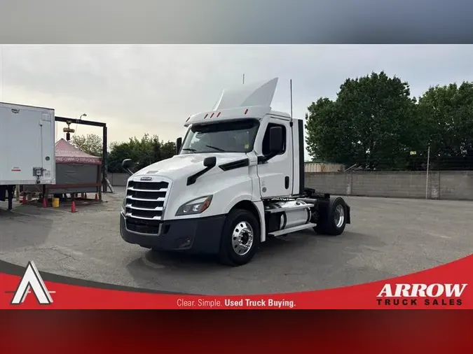 2023 FREIGHTLINER CA126