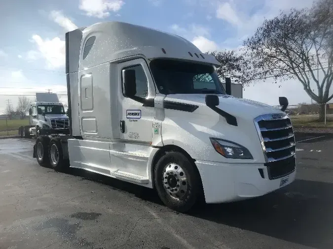 2020 Freightliner T12664STe82bf9faefe682bfffabe8c04edc964a