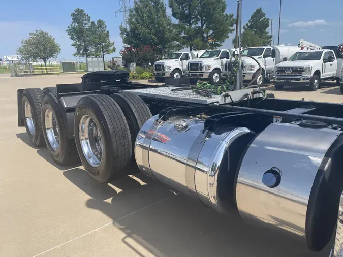 2015 Peterbilt 389