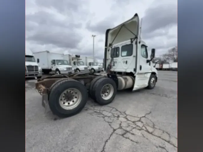 2019 FREIGHTLINER/MERCEDES CASCADIA 125e82eb74eb368df1b2b1b5632901d2b8a