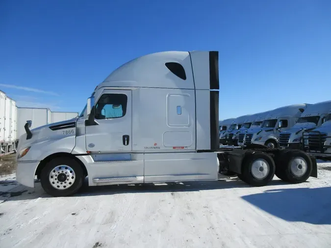 2023 FREIGHTLINER Cascadia 126