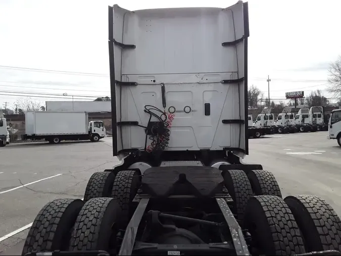 2020 NAVISTAR INTERNATIONAL LT625 SLPR CAB