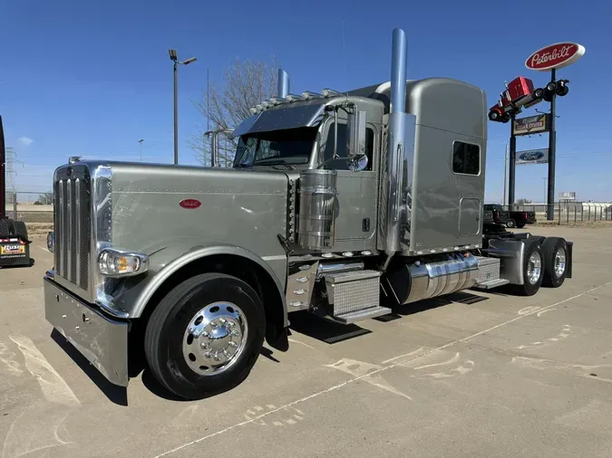 2024 Peterbilt 389e83313a726c8bc14b6e09f9c65aac410