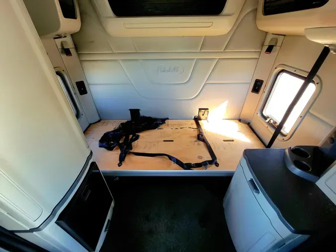 2020 Peterbilt 579e83537e38386c825204e9053b0f379d9