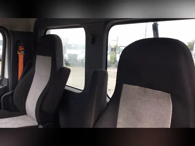 2020 Freightliner Cascadia 126