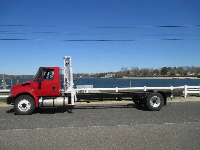 2015 INTERNATIONAL 4300