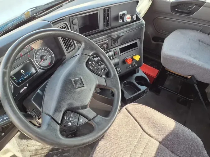 2019 NAVISTAR INTERNATIONAL LT625 DAYCAB T/A