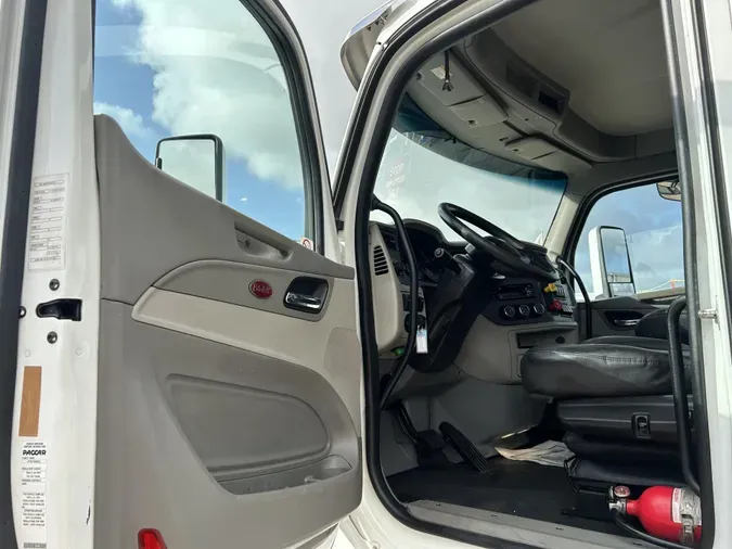 2020 Peterbilt 579