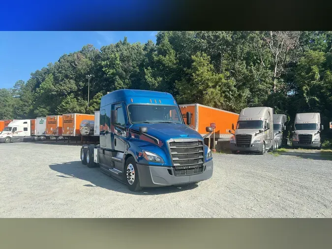 2022 Freightliner Cascadia 126e83de842285fb728260d6c00b434bdbd