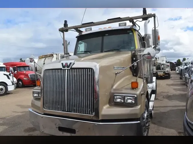 2012 WESTERN STAR 4900