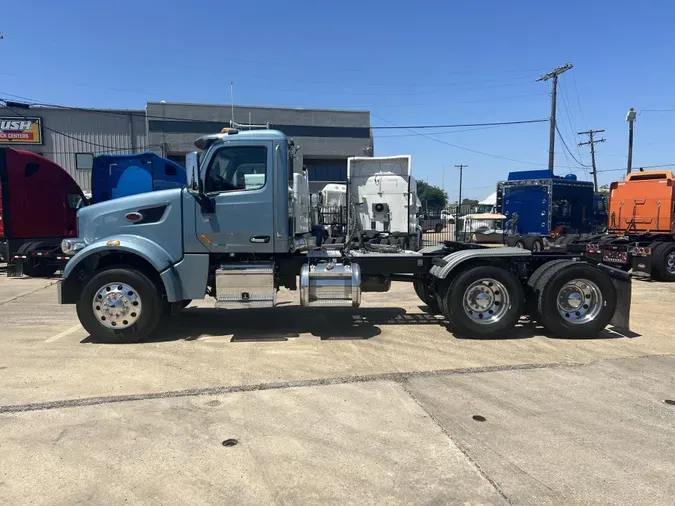 2021 Peterbilt 567