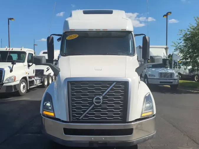 2020 VOLVO VNL64T-760