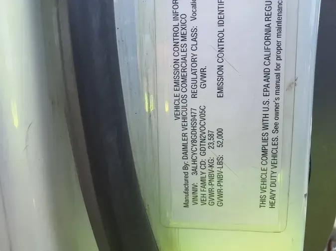2016 FREIGHTLINER M2 106