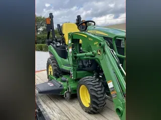 2018 John Deere 1025R