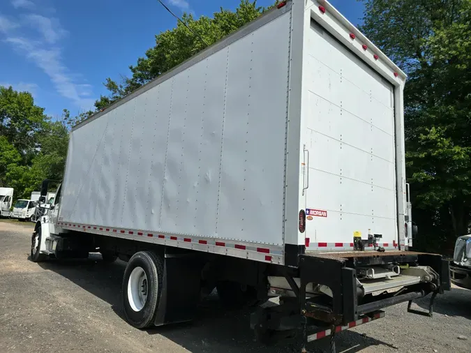 2017 FREIGHTLINER/MERCEDES M2 106