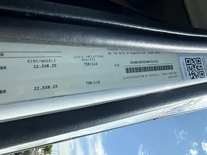 2016 Volvo VNL300e8493a85a41873a3a6890d82f5e825db