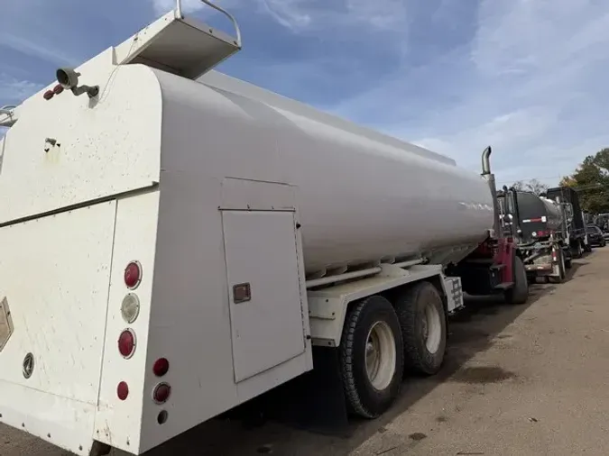 2002 FREIGHTLINER FL80