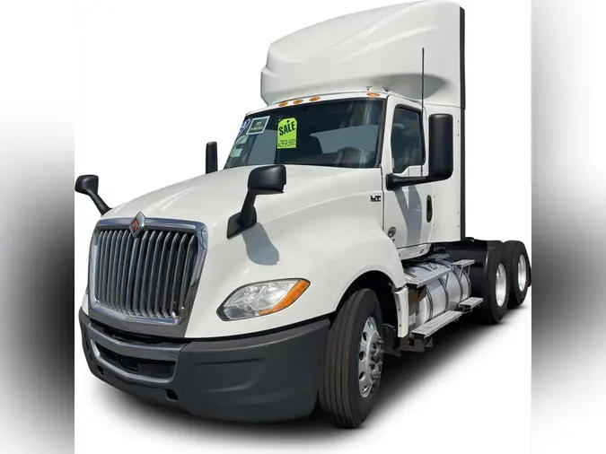 2020 International LT625e851a64f2bb8d561555bc02a40f27a8d