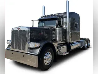 2022 Peterbilt 389